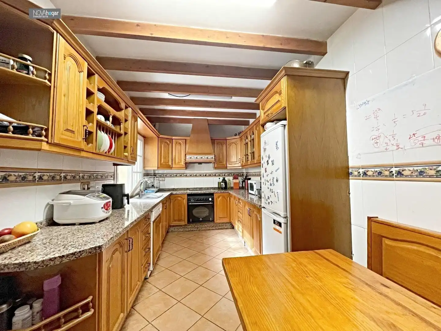 Kitchen of Houses for sale in Málaga  with Air Conditioner, Terrace and Furnished