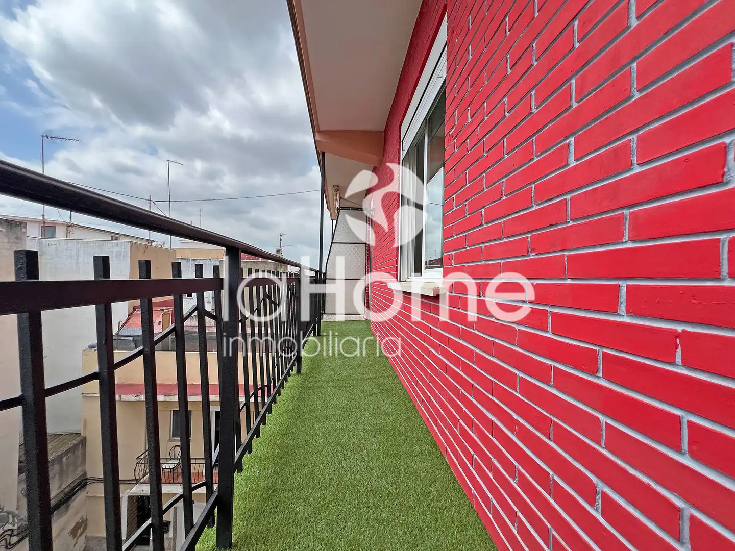 Balcony of Flat for sale in Paterna  with Air Conditioner, Parquet flooring and Terrace
