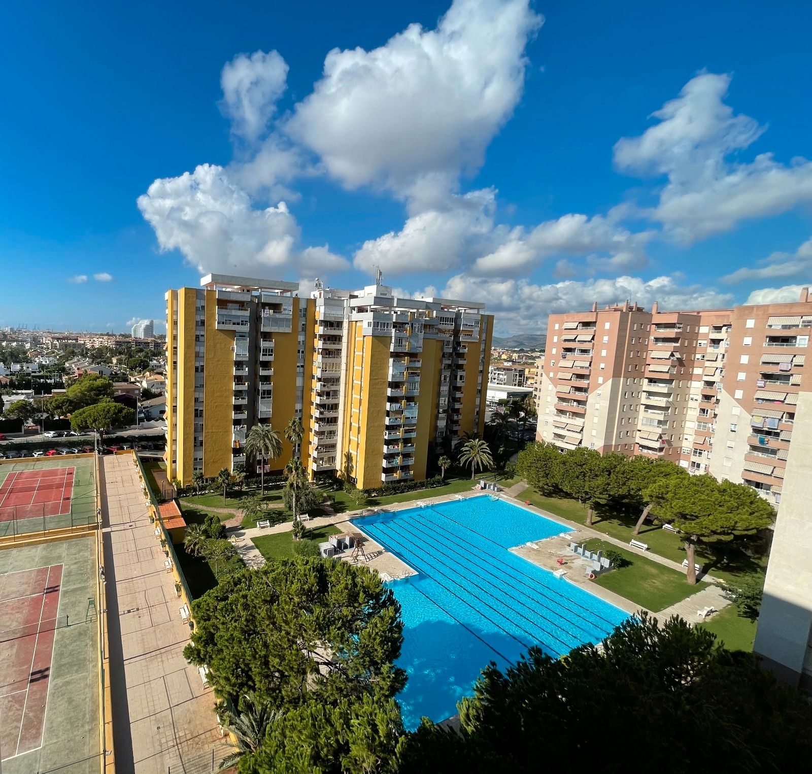 Piscina de Apartament en venda en Canet d'En Berenguer amb Aire condicionat, Terrassa i Moblat