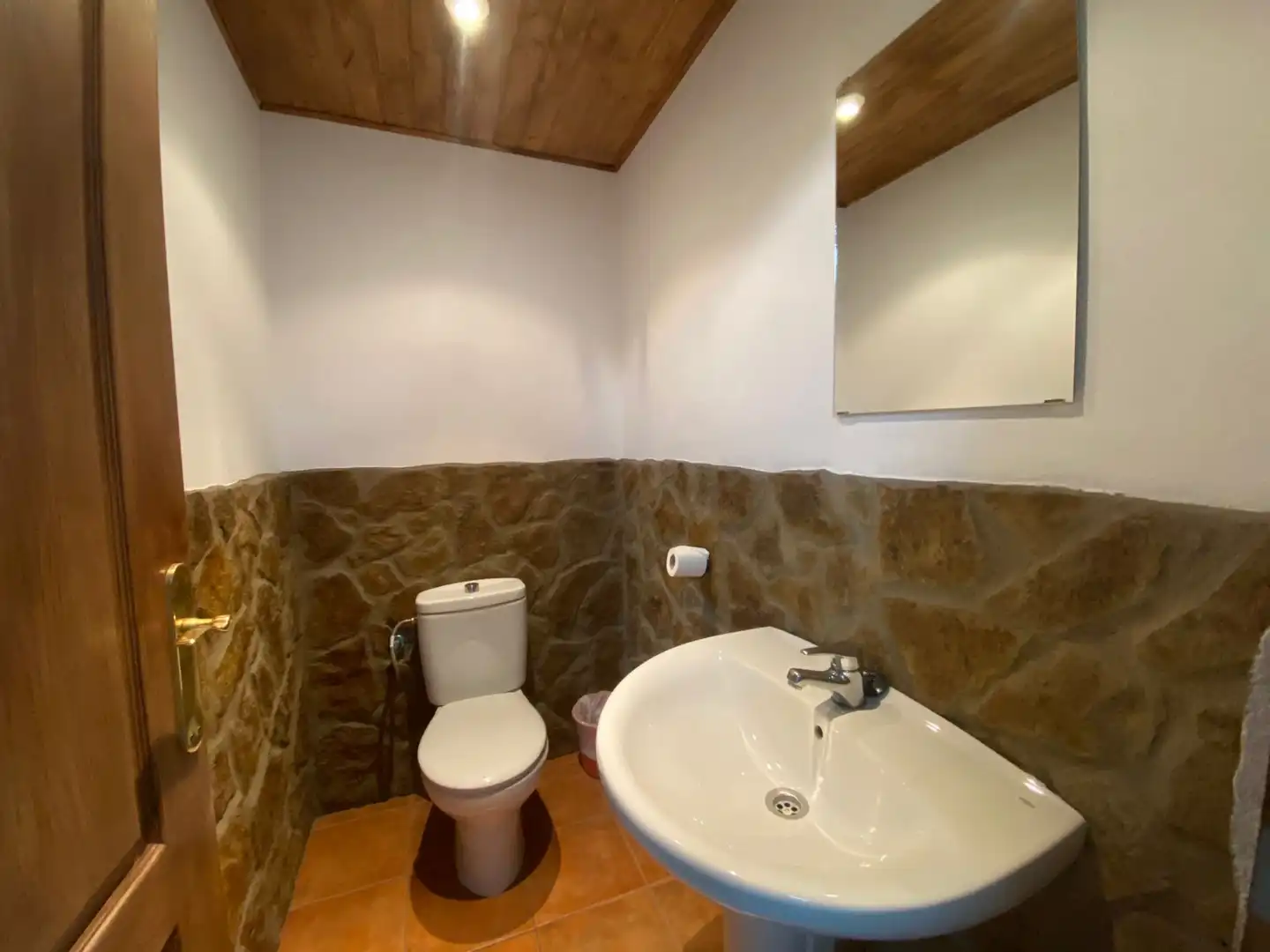 Badezimmer von Einfamilien-Reihenhaus zum Verkauf in La Aldea de San Nicolás  mit Terrasse, Möbliert und Ofen