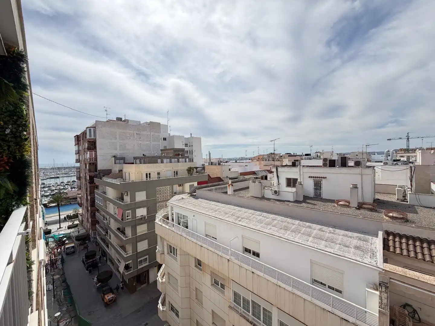 Vista exterior de Ático en venta en Torrevieja con Aire acondicionado, Calefacción y Amueblado