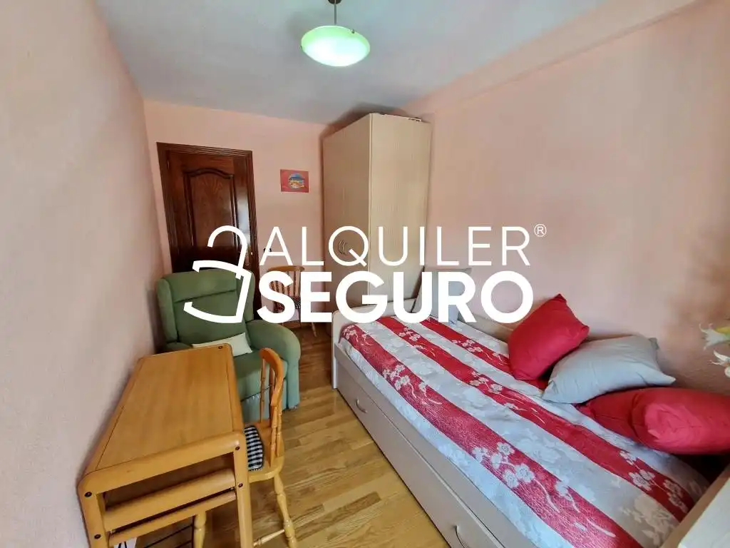 Habitación de Piso de alquiler en Fuenlabrada con Aire acondicionado, Calefacción y Terraza