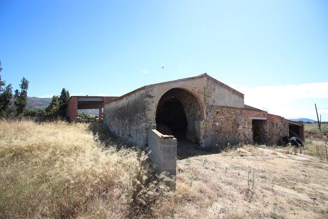 Außenansicht von Country house zum verkauf in Pau mit Terrasse und Abstellraum