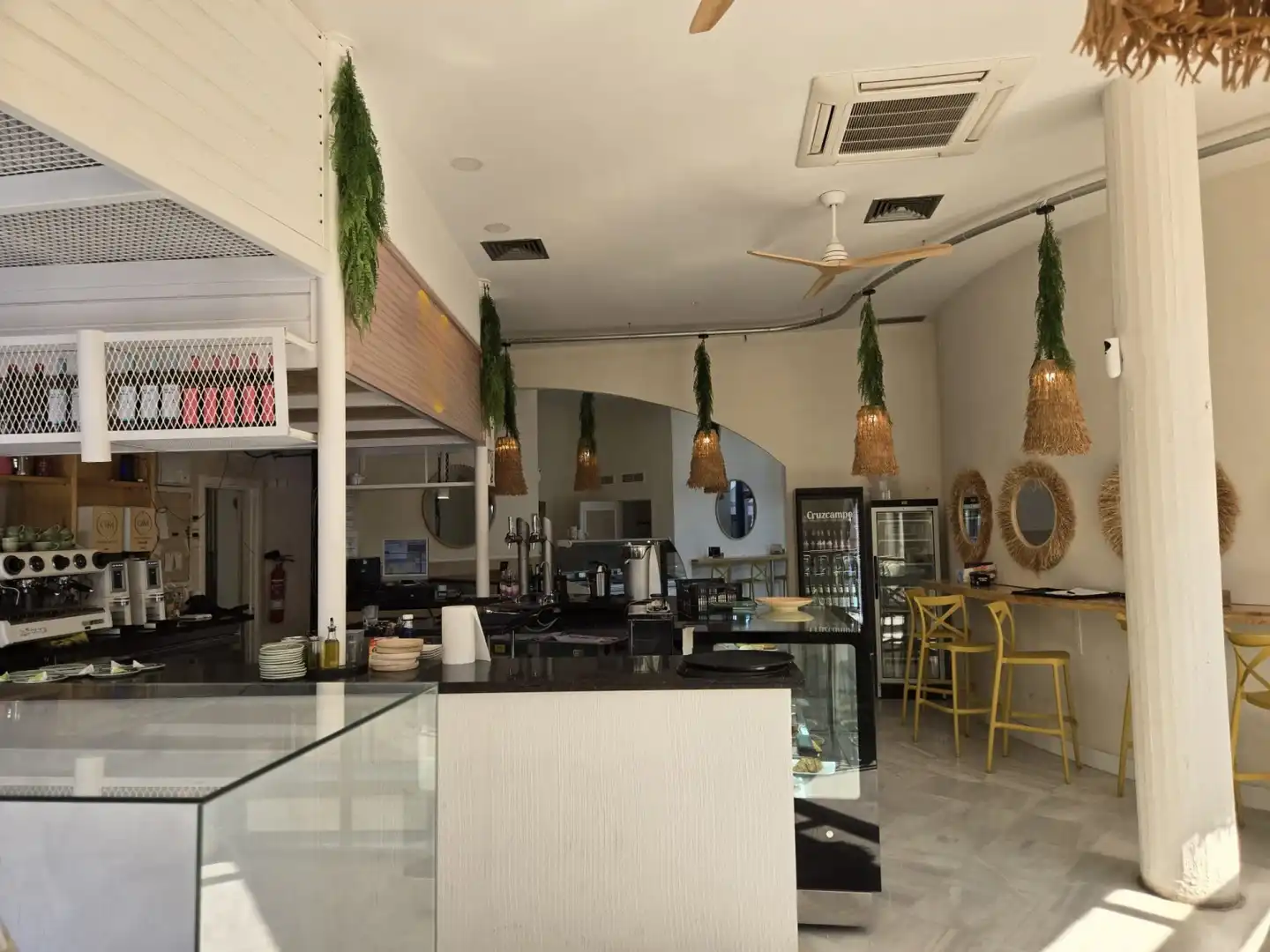 Local de alquiler en Mairena del Aljarafe con Aire acondicionado y Amueblado