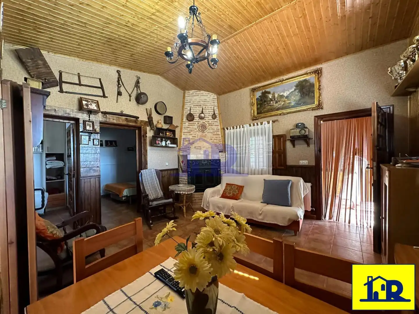 Living room of Houses for sale in Villar de Olalla  with Heating, Terrace and Storage room
