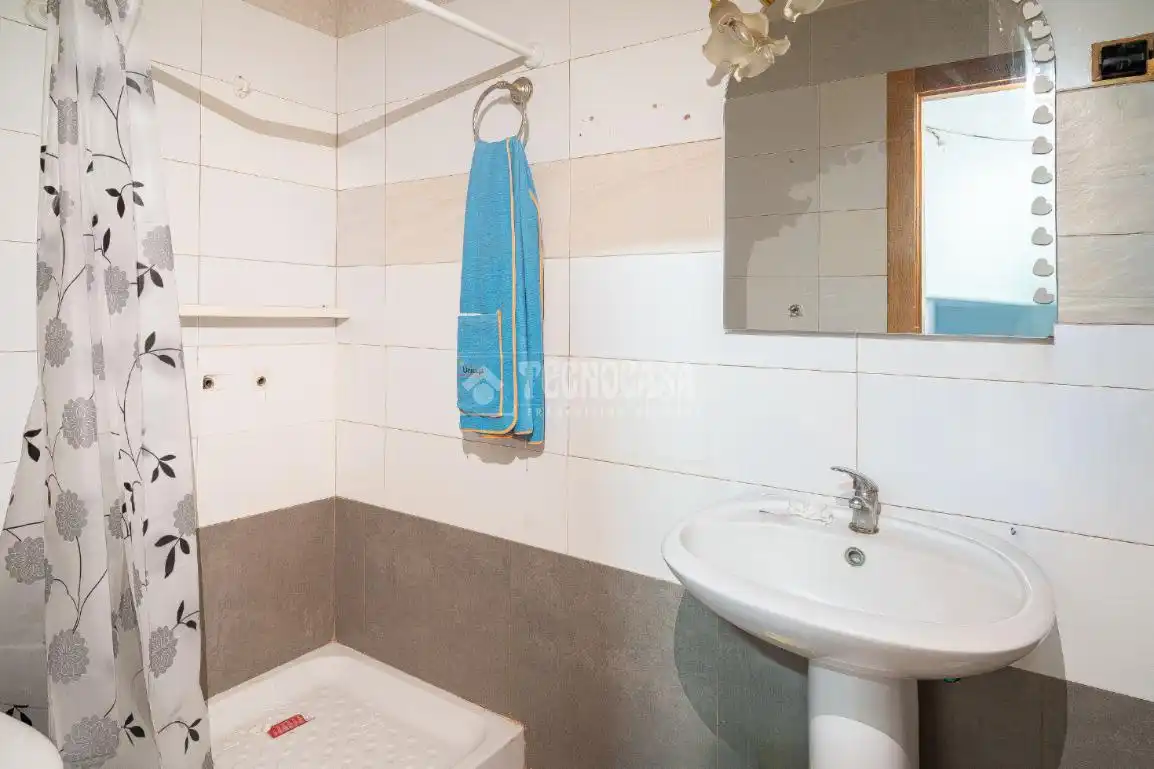 Bathroom of Country homes for sale in Jódar  with Air Conditioner and Heating