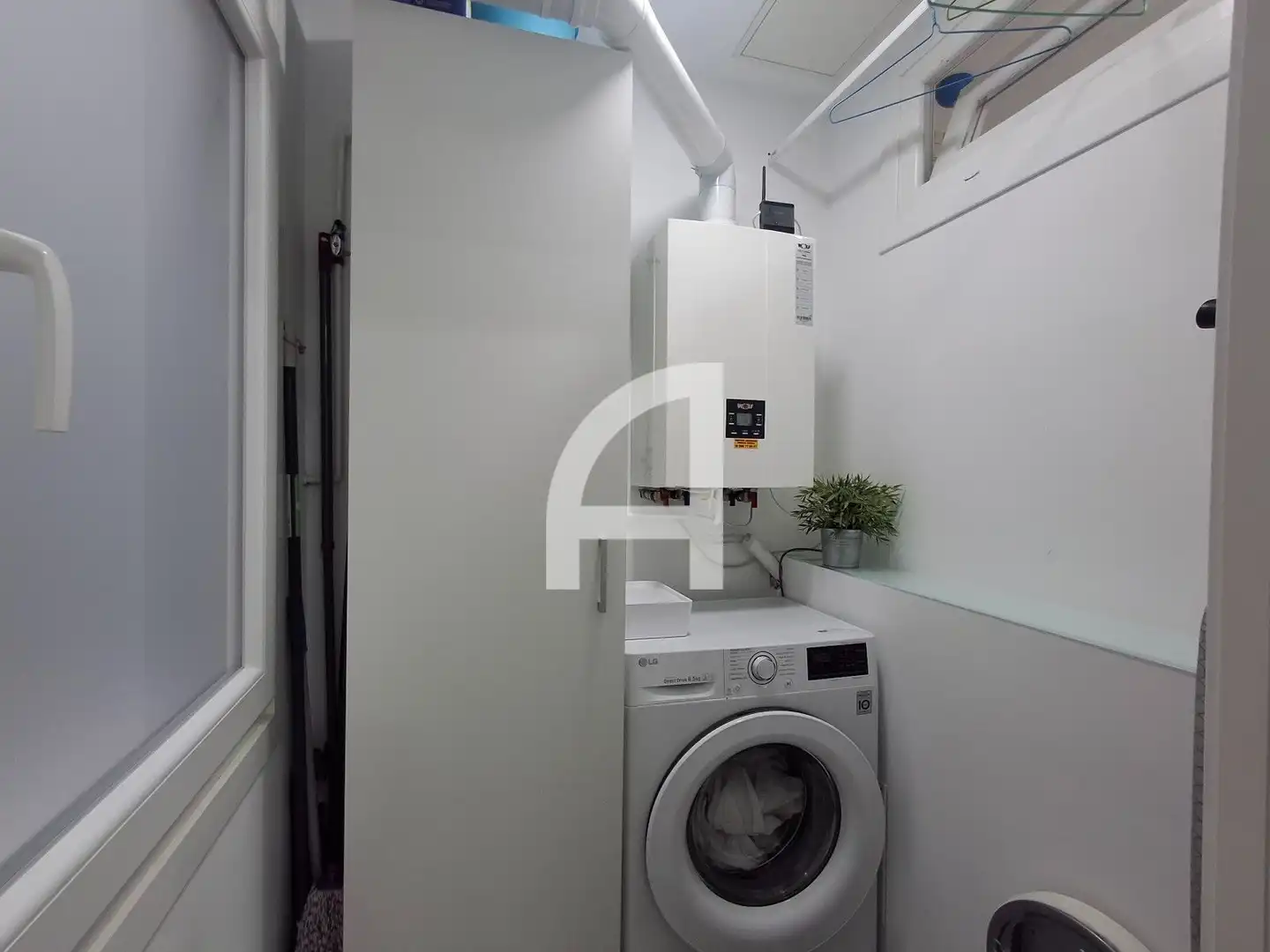 Flat for sale in Vigo   with Heating and Furnished