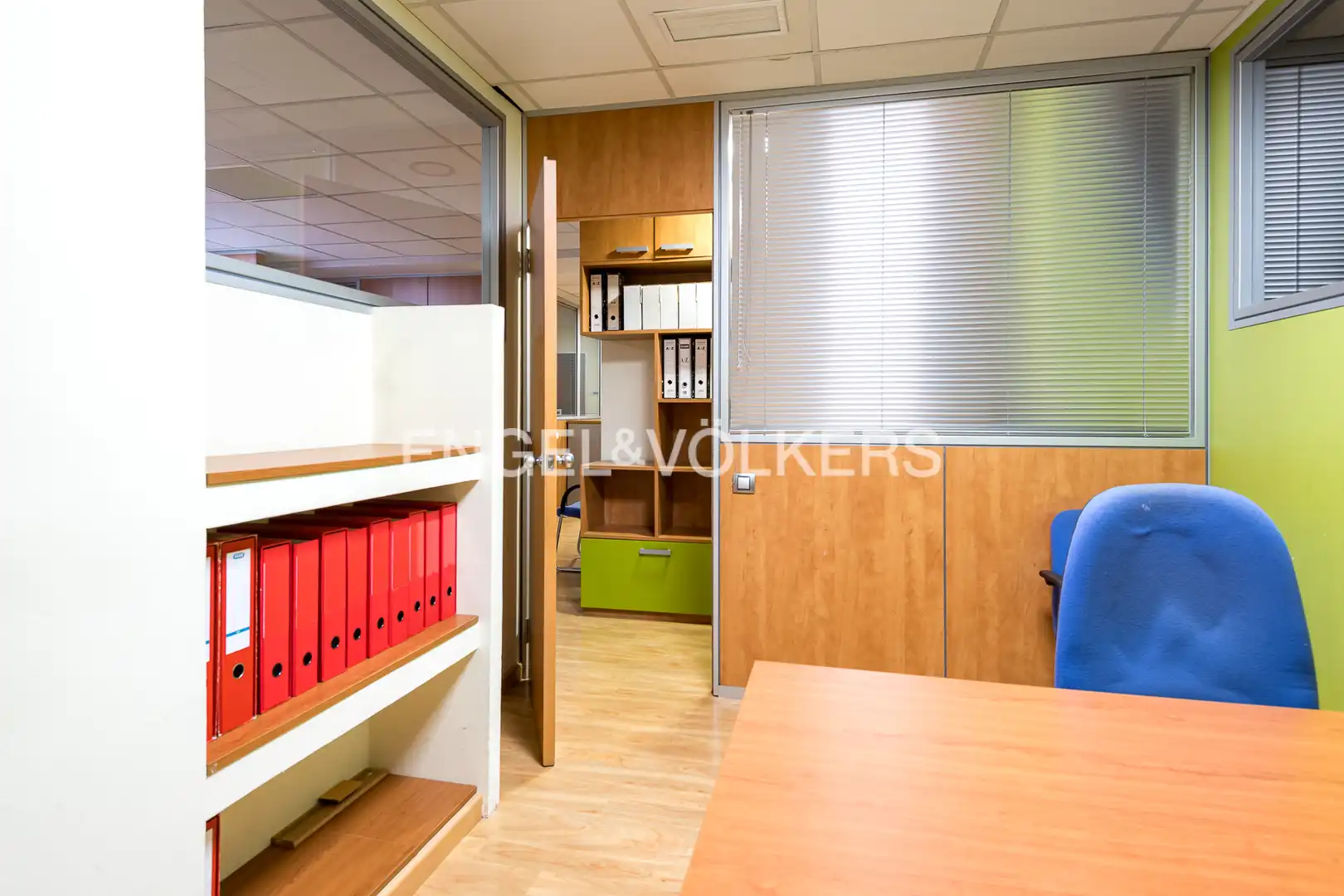 Oficina en venda en Barcelona amb Aire condicionat i Moblat