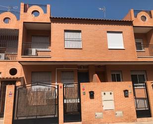 Vista exterior de Casa adosada en venda en  Murcia Capital amb Aire condicionat, Terrassa i Balcó