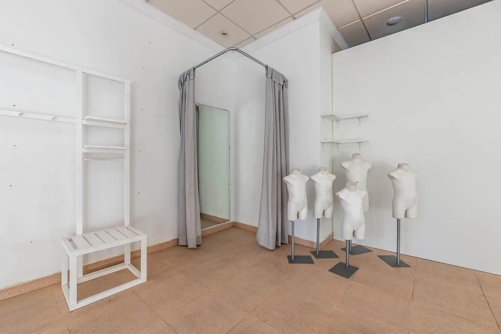 Locale commerciale in vendita a Calle Real, imagen 4
