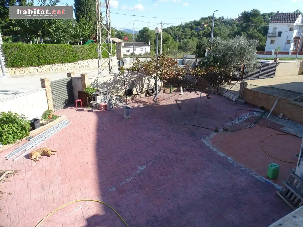 House for sale in Canyelles