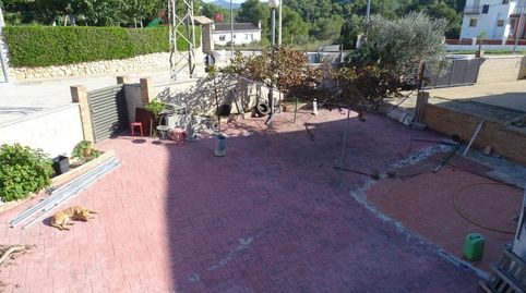 CASA UNIFAMILIAR ESQUINERA EN PARCELA 618M2