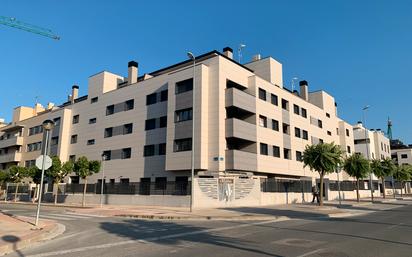 Vista exterior de Pis en venda en  Logroño amb Terrassa