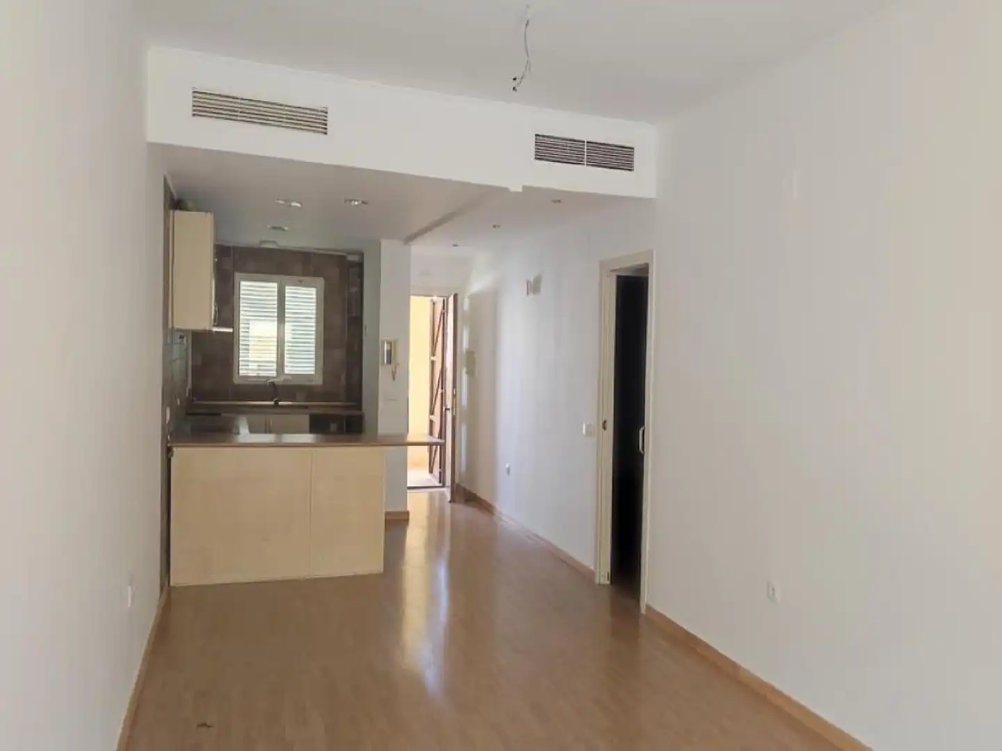 Cocina de Piso en venta en Almería con Trastero y Piscina comunitaria