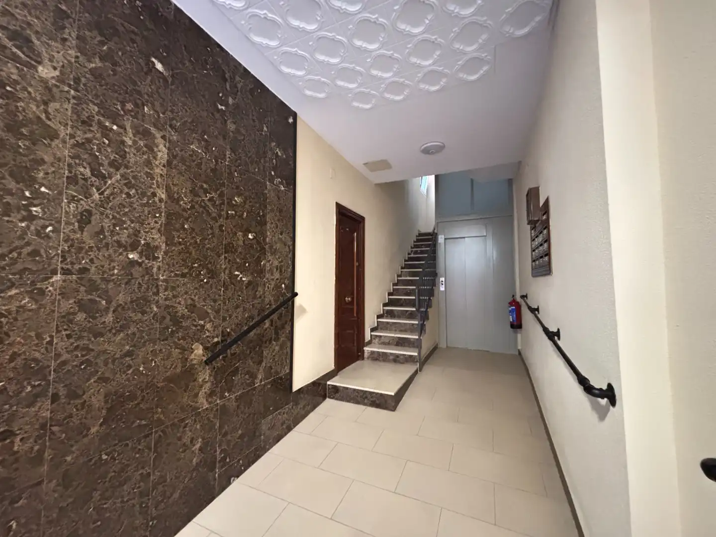 Piso en venta en Madrid con Calefacción, Terraza y Amueblado