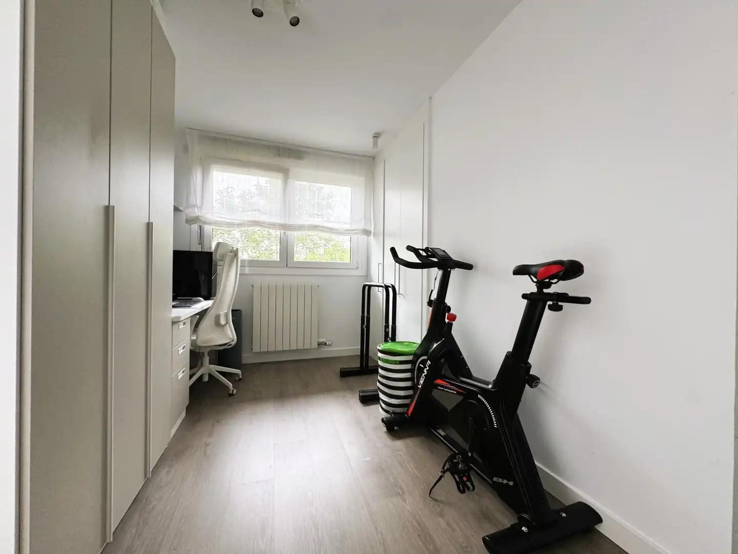 Habitación de Piso en venta en Urduliz con Calefacción, Parquet y Terraza