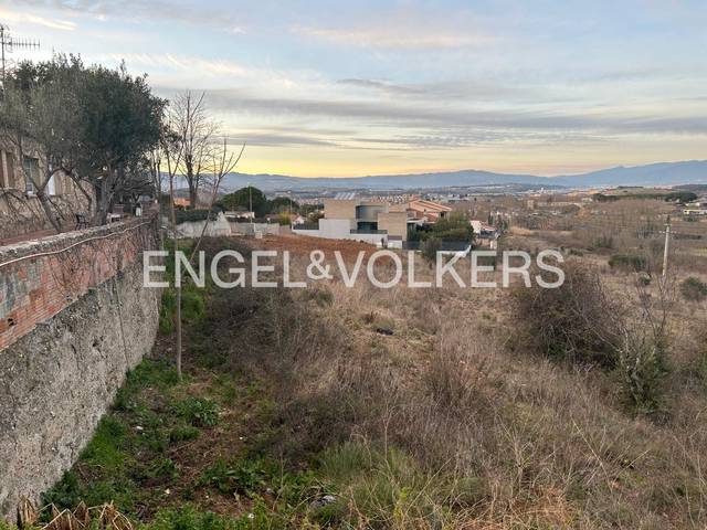 Terreno residencial en Venta en Montornès del Vallès
