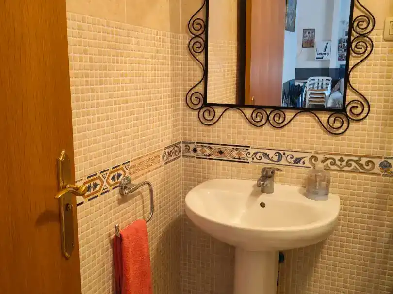 Bany de Casa adosada en venda en Mora amb Traster i Moblat