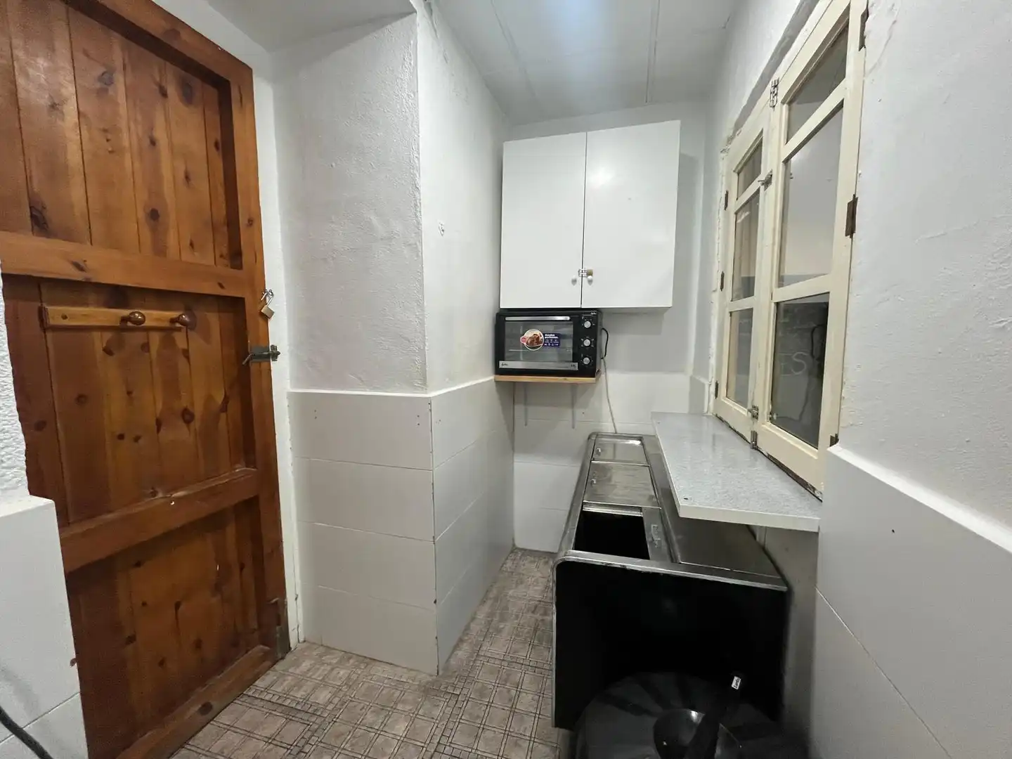 Business premises for transfer in Avenida Descubrimiento de América, imagen 9