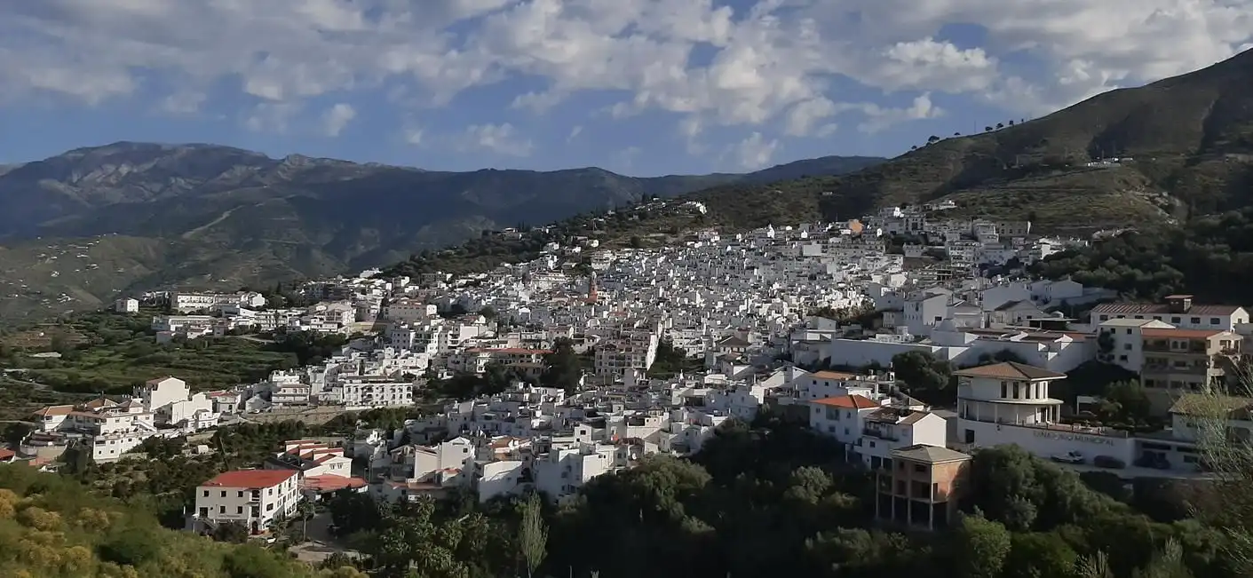 Außenansicht von Wohnungen zur Miete in Torrox mit Klimaanlage, Heizung und Terrasse