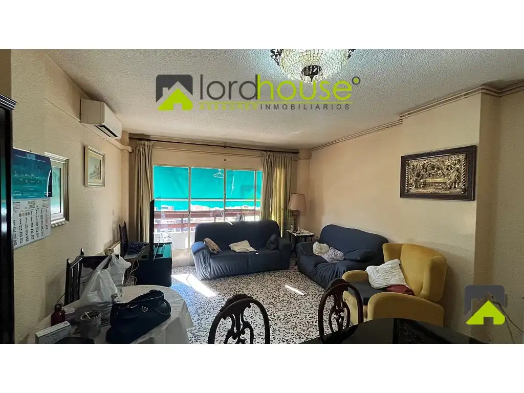 Piso con ascensor en venta en Calle Jeronimo Santa Fe 98