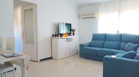 Foto 4 de Piso en venta en Calle Abril, Villegas,  Sevilla Capital