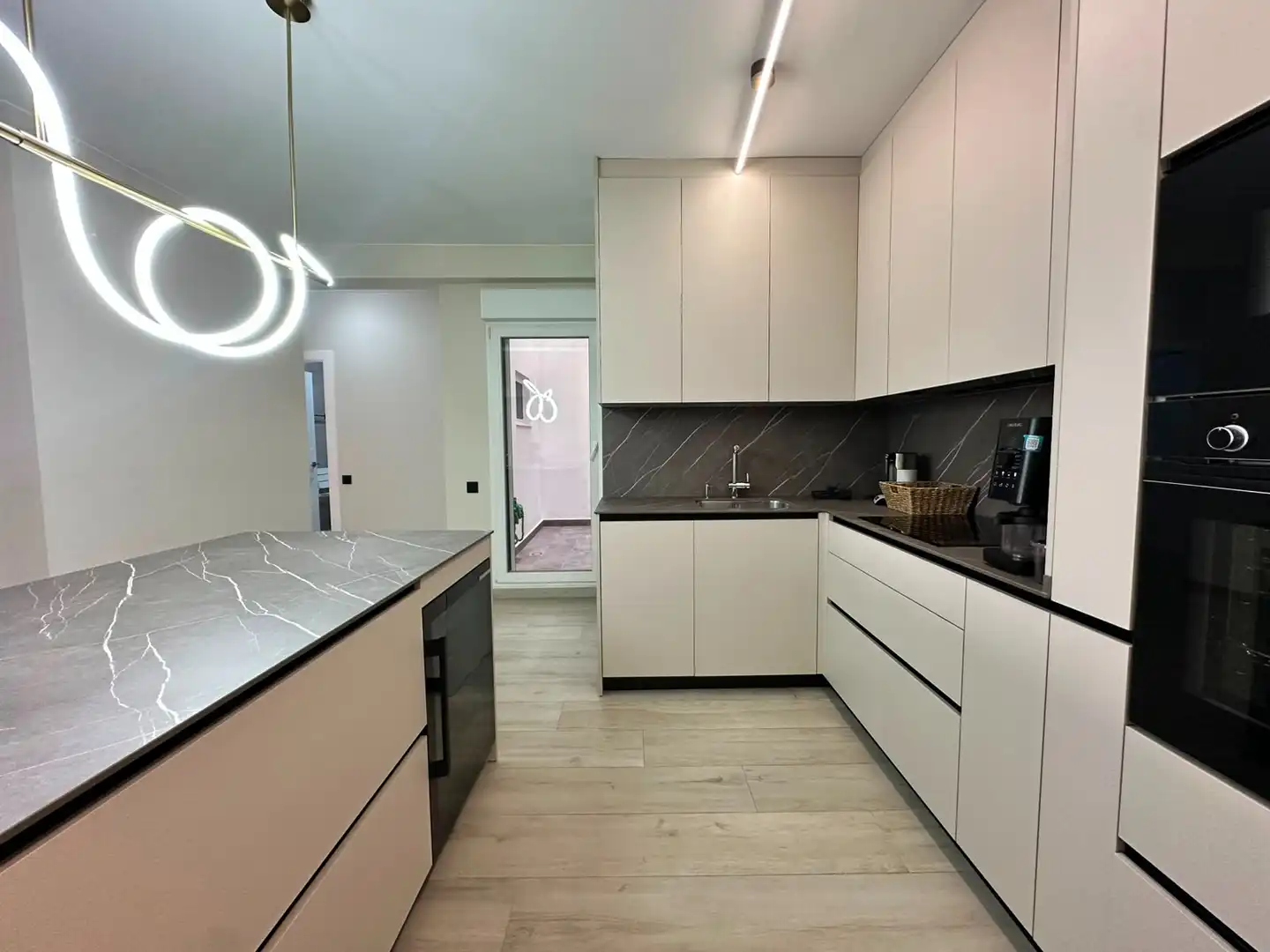 Cocina de Piso en venta en Vélez-Málaga con Aire acondicionado, Calefacción y Terraza