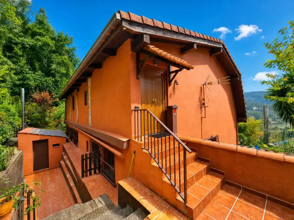 Vista exterior de Casa o chalet en venta en Pravia con Calefacción, Jardín privado y Terraza