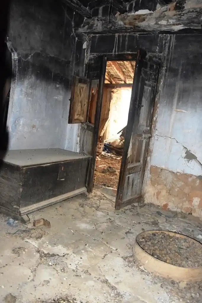 Casa rústica amb terrassa en venda a Monroyo, imagen 9