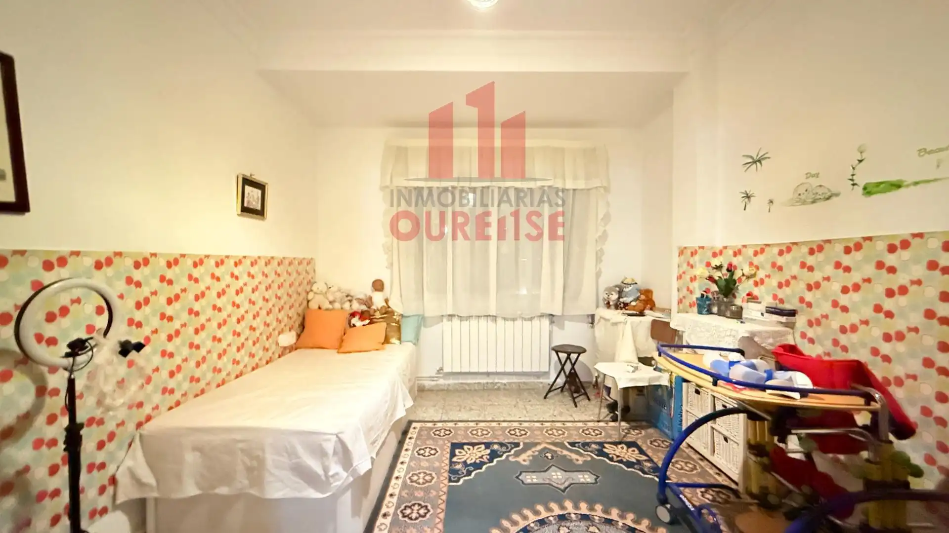Habitación de Piso en venta en Ourense Capital  con Calefacción, Trastero y Balcón