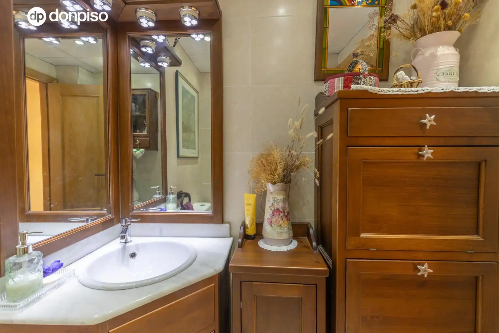 Baño de Casa adosada en venta en Granada con Aire acondicionado, Calefacción y Balcón