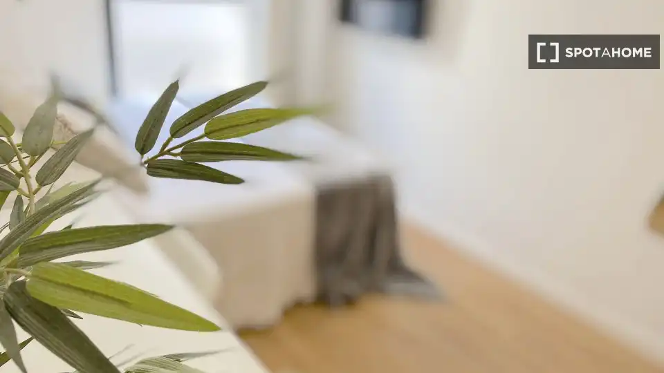 Bedroom of Flat for rent in Sevilla  with Air Conditioner, Heating and Furnished