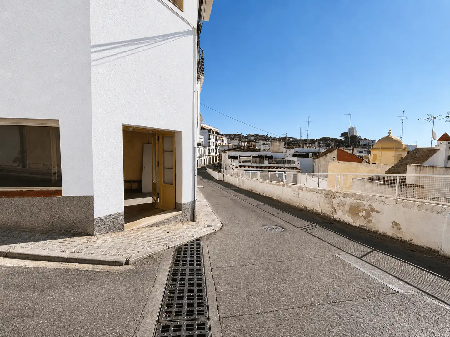 Vista exterior de Local de lloguer en Sant Pol de Mar