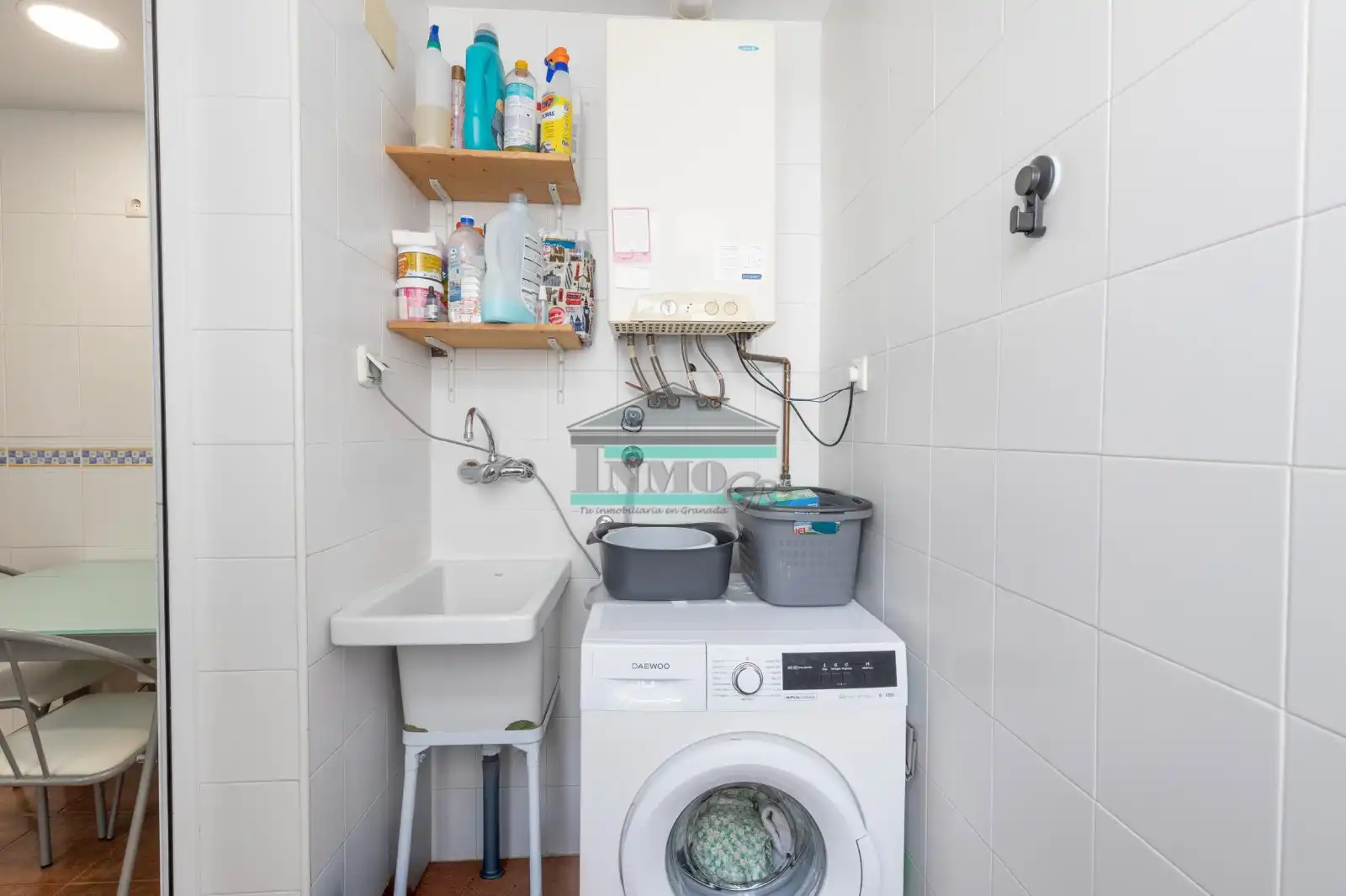 Bathroom of Flat for sale in Armilla  with Air Conditioner, Heating and Storage room
