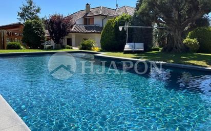 Swimming pool of House or chalet for sale in Alella  with Terrace and Swimming Pool