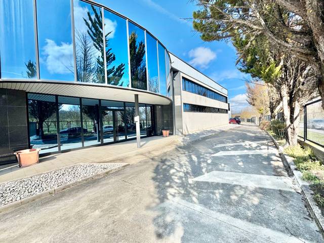 Nave industrial en Alquiler en Calle Zuazobidea en Zona rural suroeste