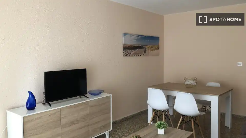 Living room of Flat for rent in Valencia  with Air Conditioner, Heating and Furnished