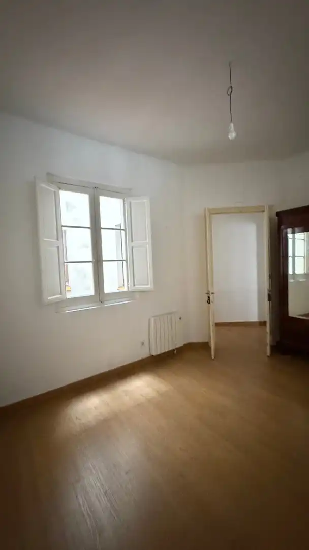 Piso de alquiler en Gijón  con Balcón