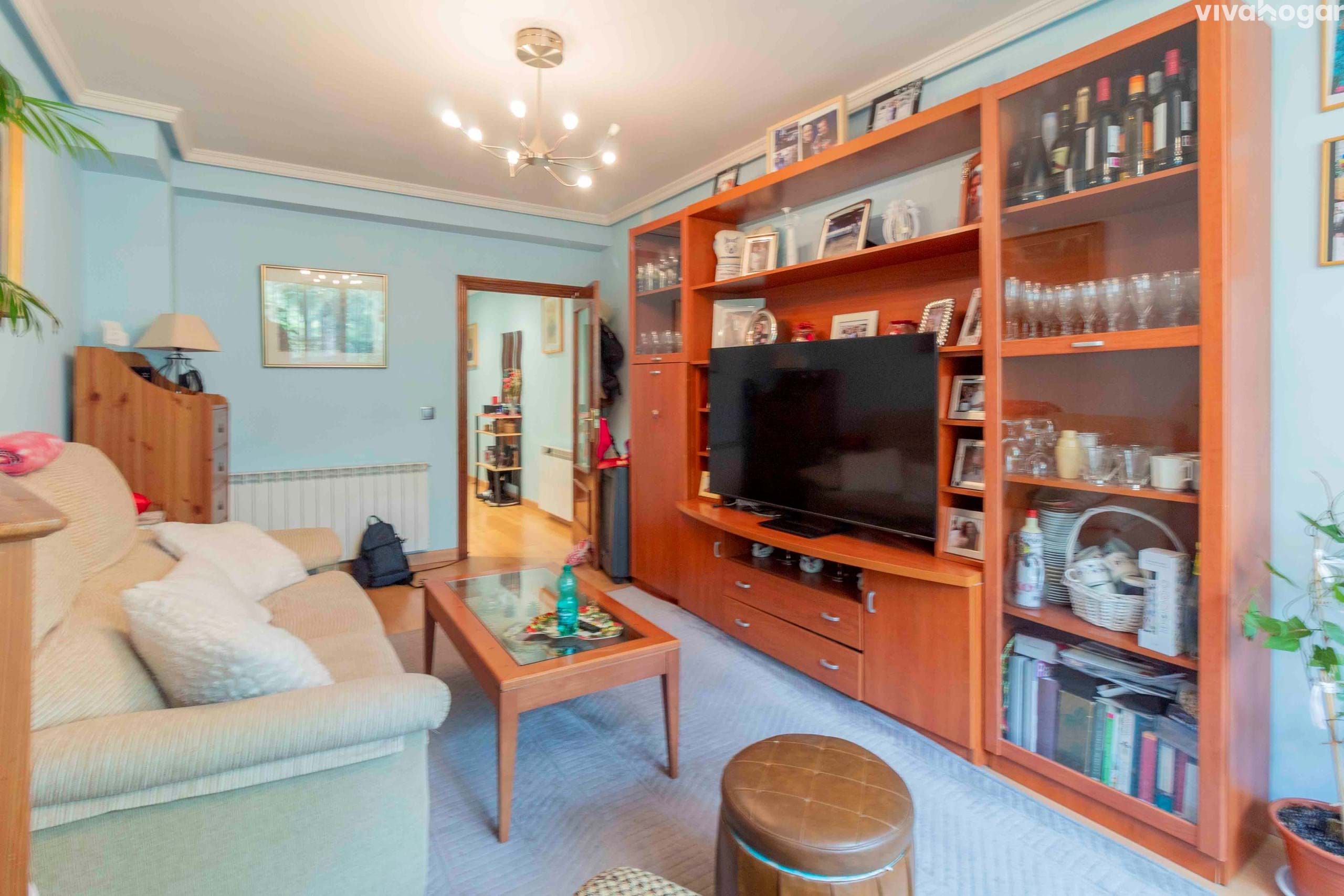 Sala de estar de Piso en venta en  Madrid Capital