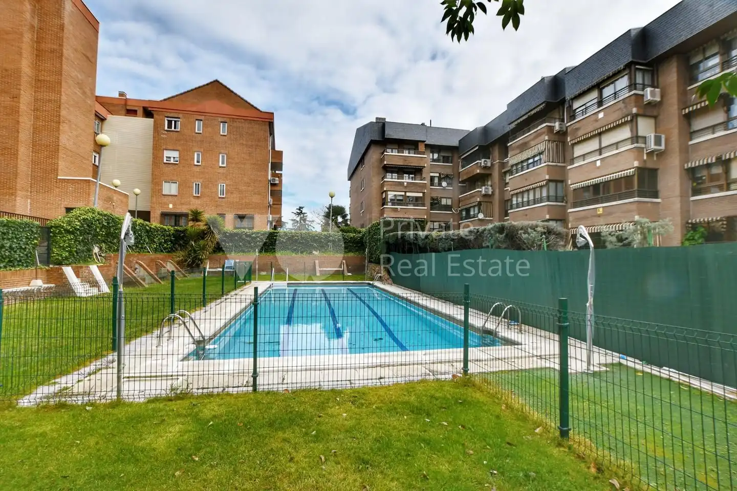 Piscina de Piso en venta en Las Rozas de Madrid con Aire acondicionado, Calefacción y Terraza