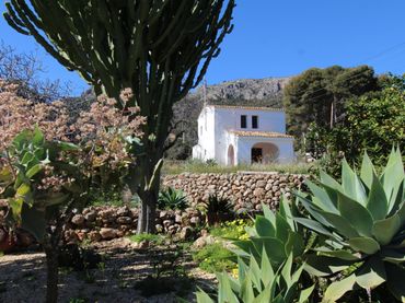 Casa con jardín en venta en Canuta