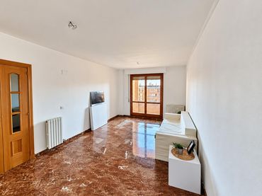 Duplex con balcone in vendita a AZNAR, ADOLFO (CINEASTA)
