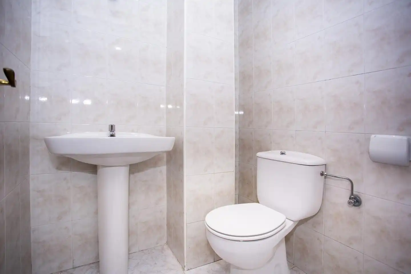 Baño de Oficina de alquiler en Burlada / Burlata