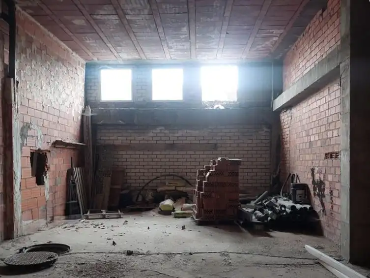 Garaje en venta en Santa Colomba de Curueño