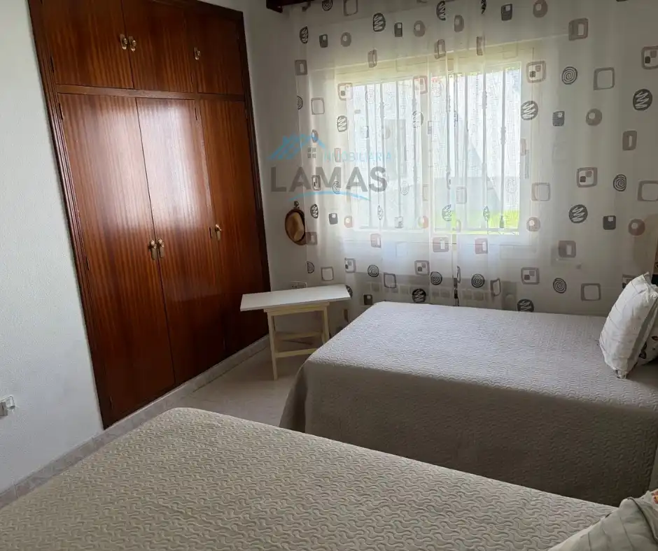 Dormitori de Casa o xalet en venda en Talayuela amb Aire condicionat, Calefacció i Jardí privat