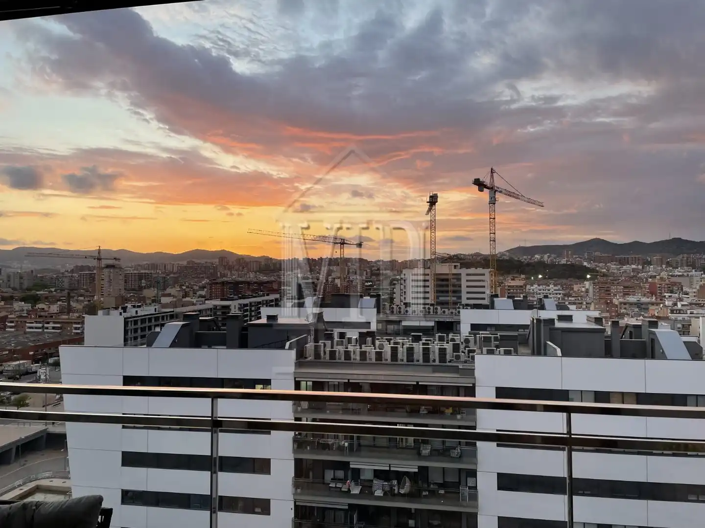 Vista exterior de Piso en venta en Badalona con Aire acondicionado, Calefacción y Parquet