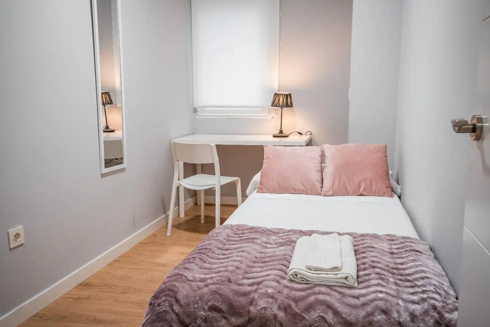 Flat for rent in Calle DOCTOR JIMENEZ DIAZ, Pajaritos