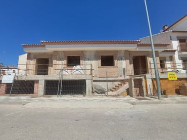 Maison avec piscine à vendre à Martos