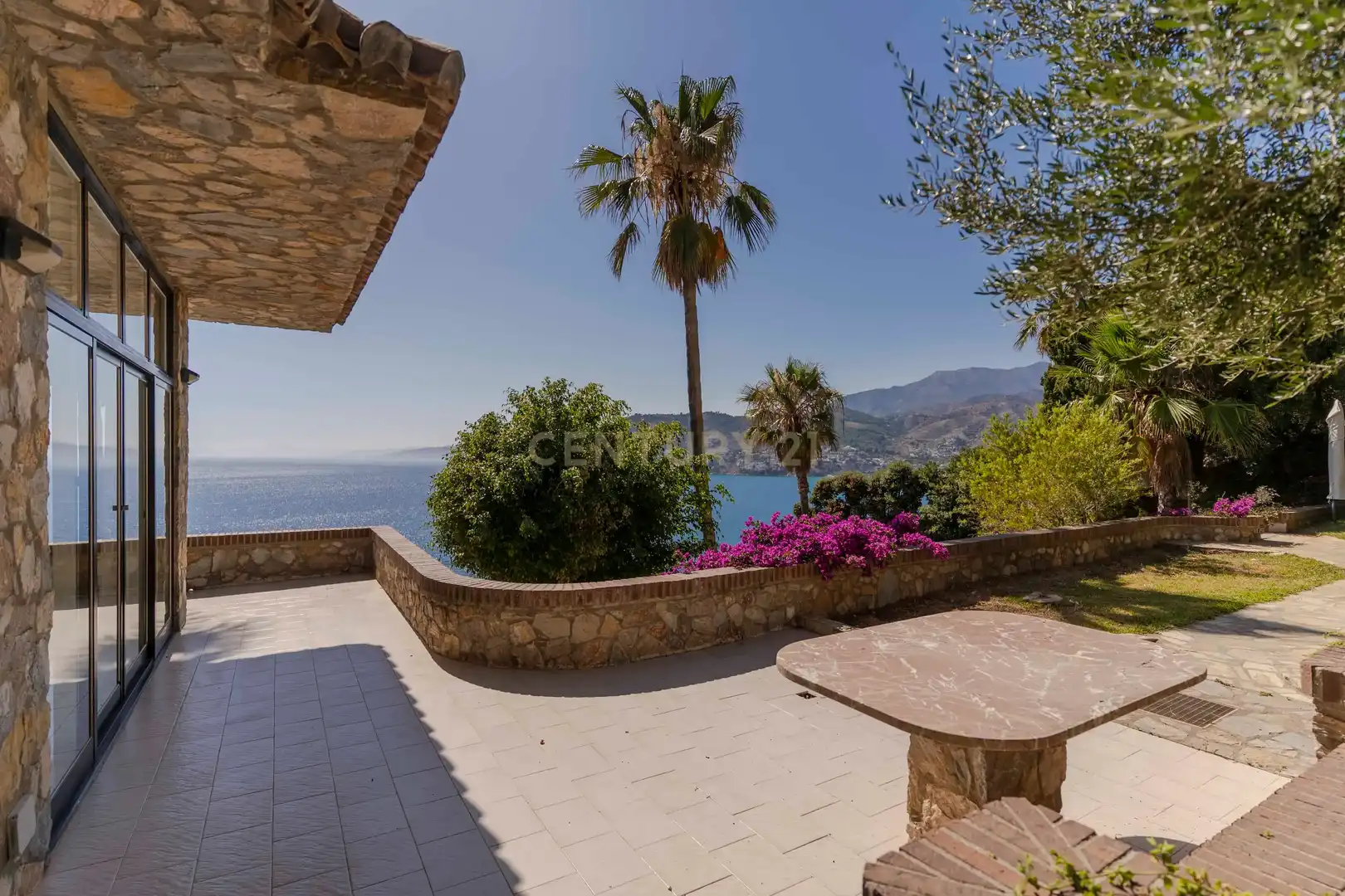 Terrace of Houses for sale in Almuñécar  with Air Conditioner, Private garden and Storage room
