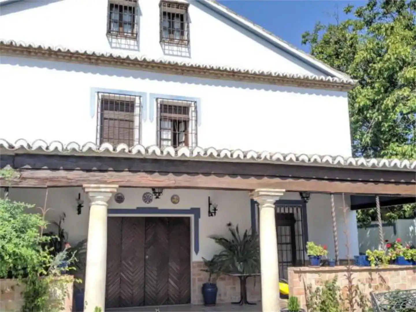 Vista exterior de Casa o chalet en venta en Baena con Piscina